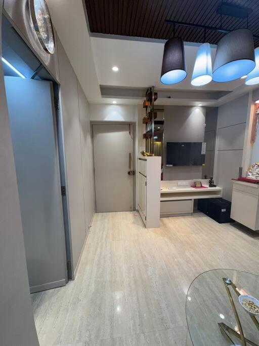 Pixiestays Goregaon West