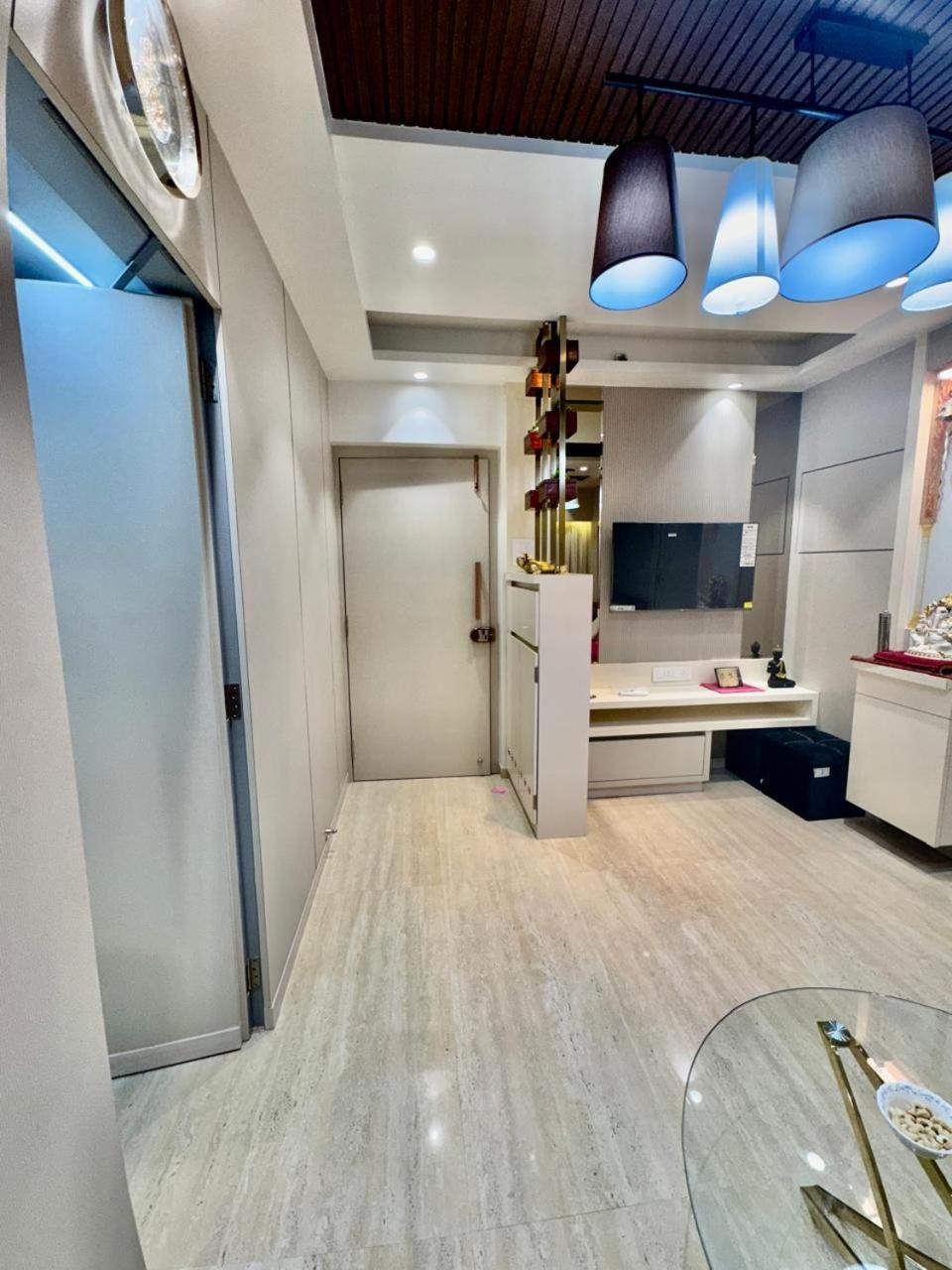 Pixiestays Goregaon West Apartment *