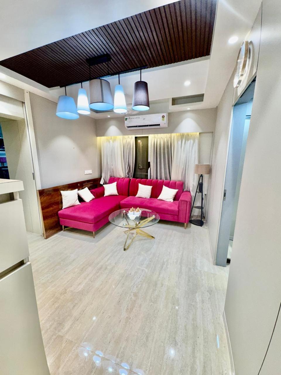 Pixiestays Goregaon West Apartment Mumbai