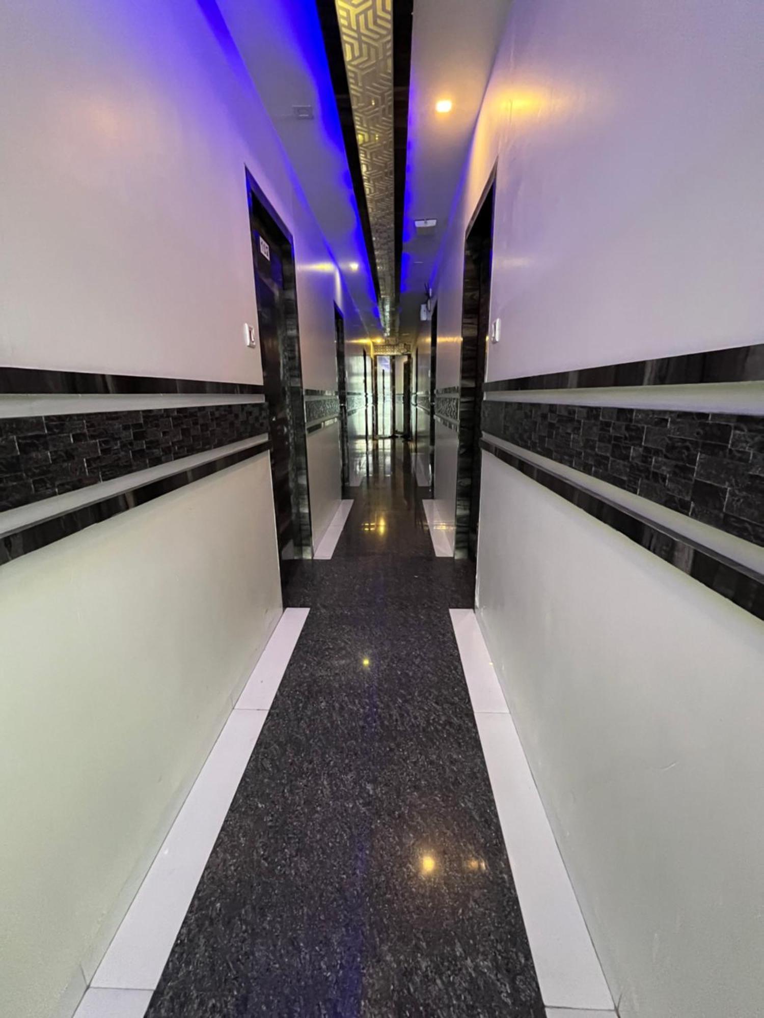 Ocean International Airport T-2 Hotel 3*