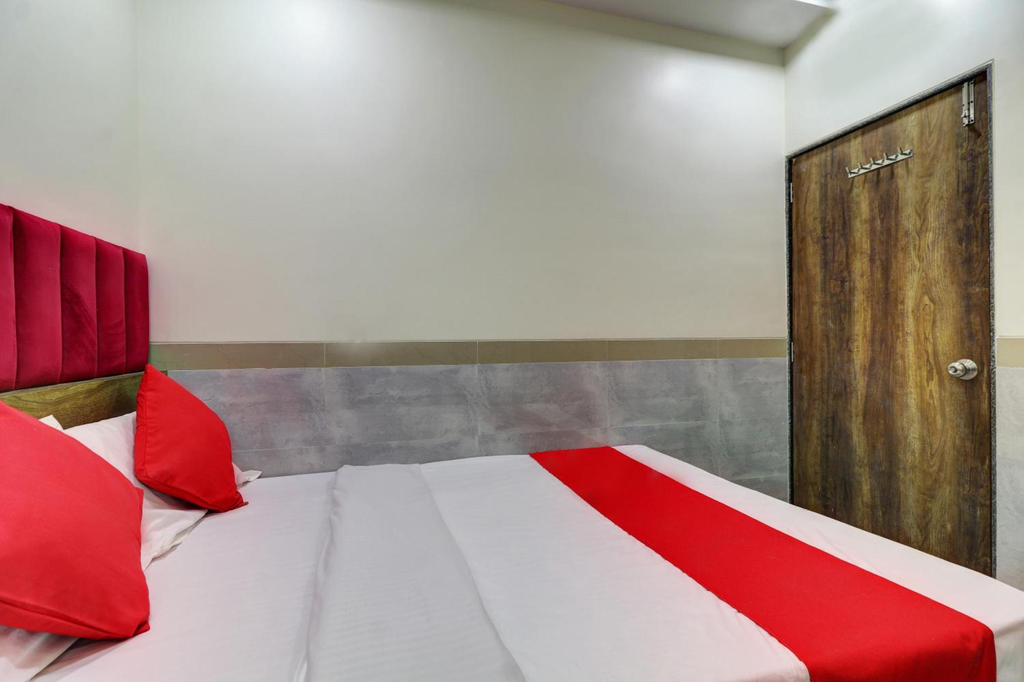 New Balaji Residency 3*