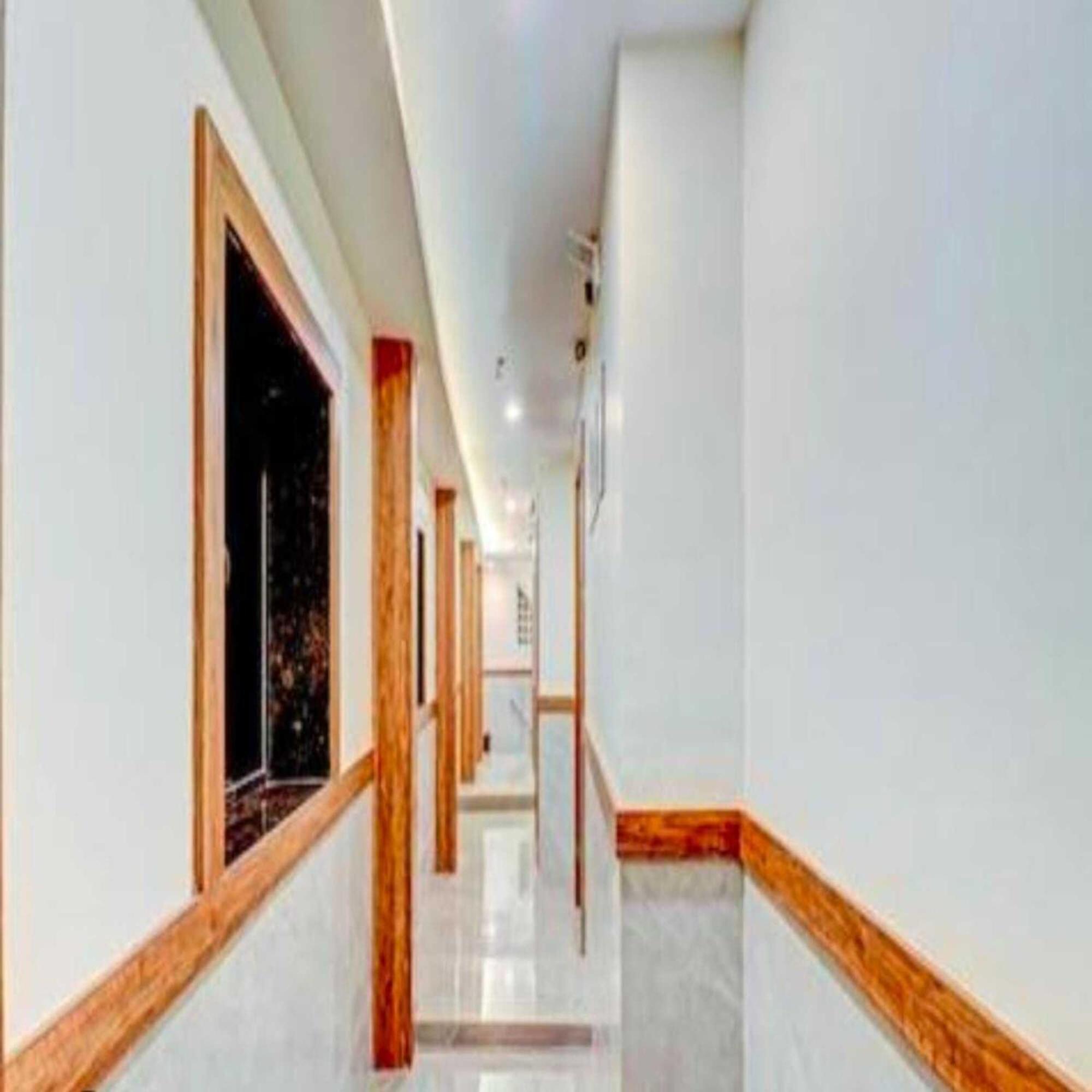 Elegant - Mohammed Ali Road Hotel Mumbai