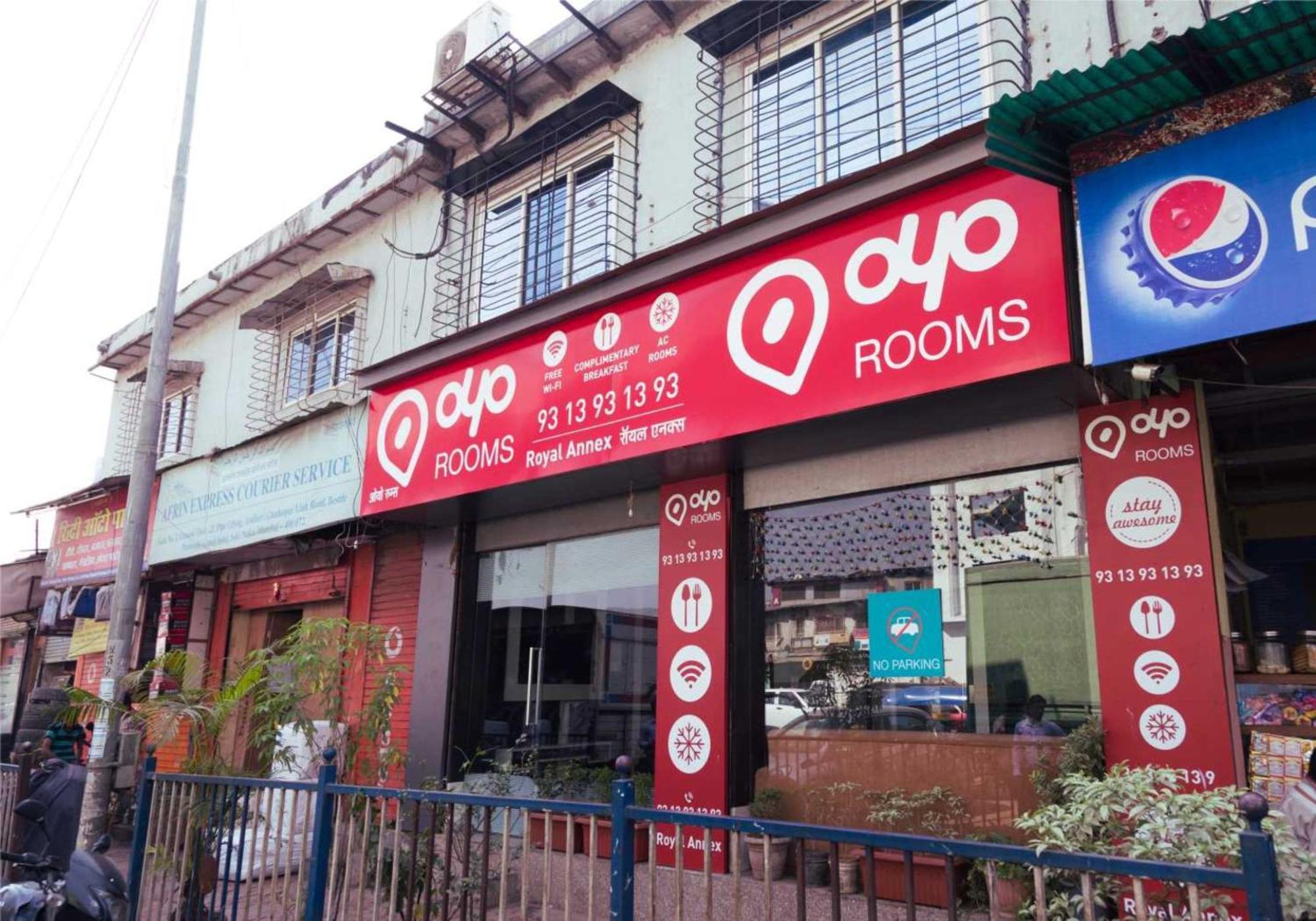 Hotel O Royal Grand Near Chhatrapati Shivaji International Airport 3*