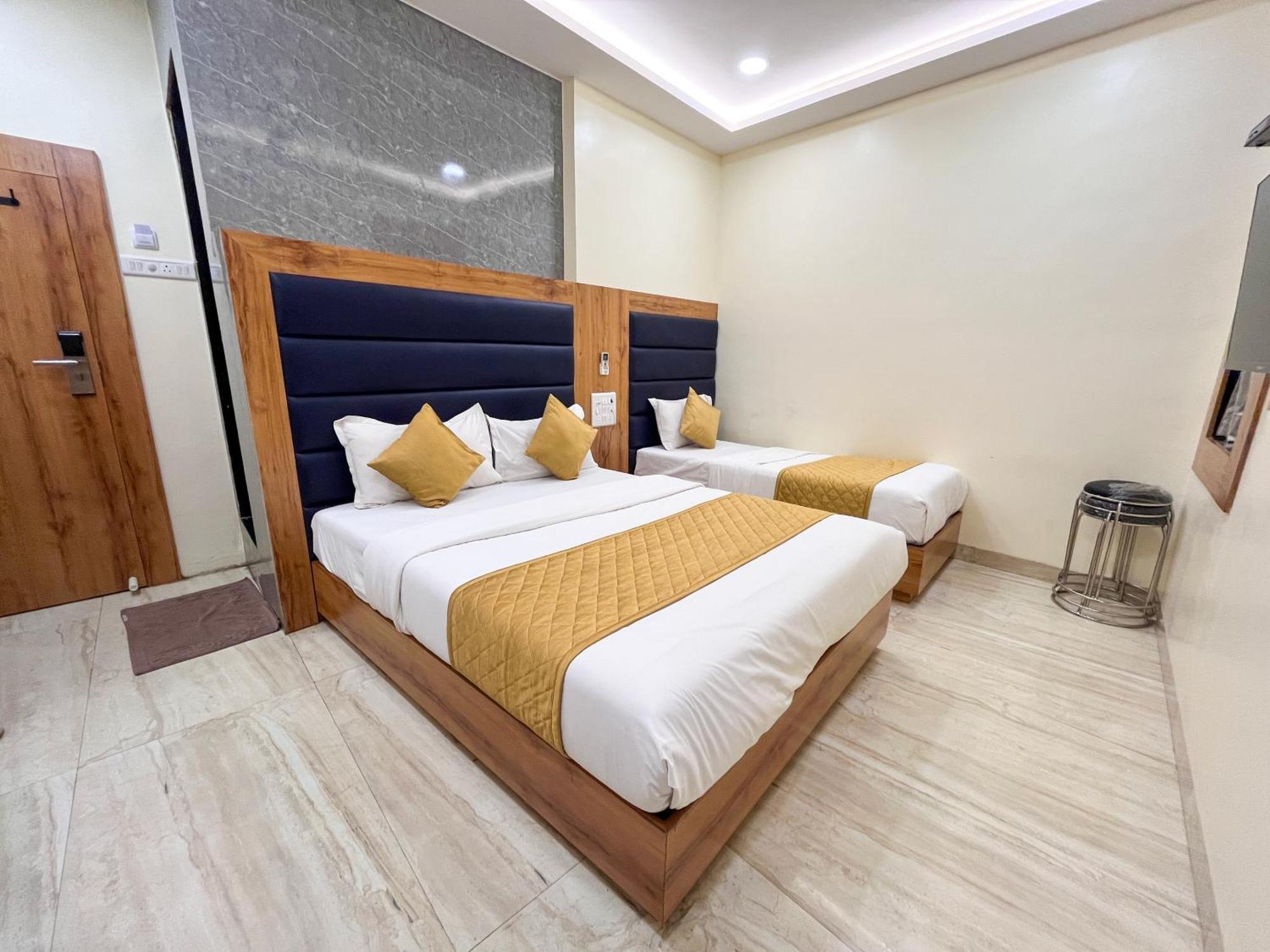 National - Grant Road 3* Mumbai