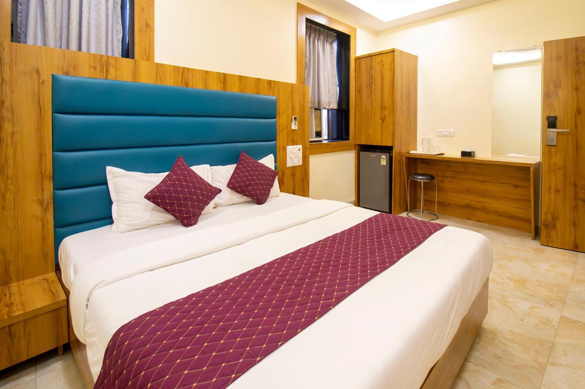 National - Grant Road 3* Mumbai