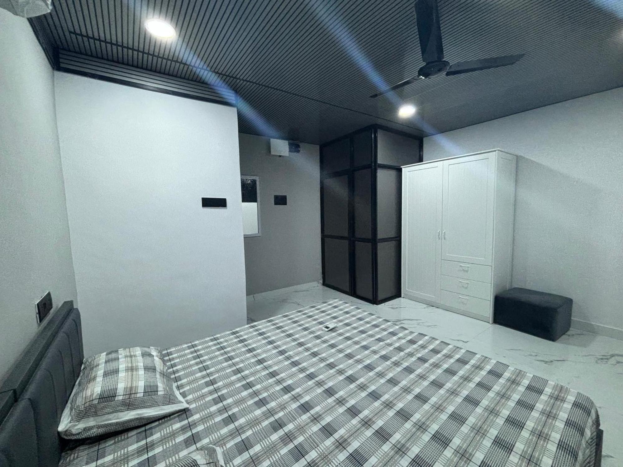 Bed & Breakfast Aqua International Airport