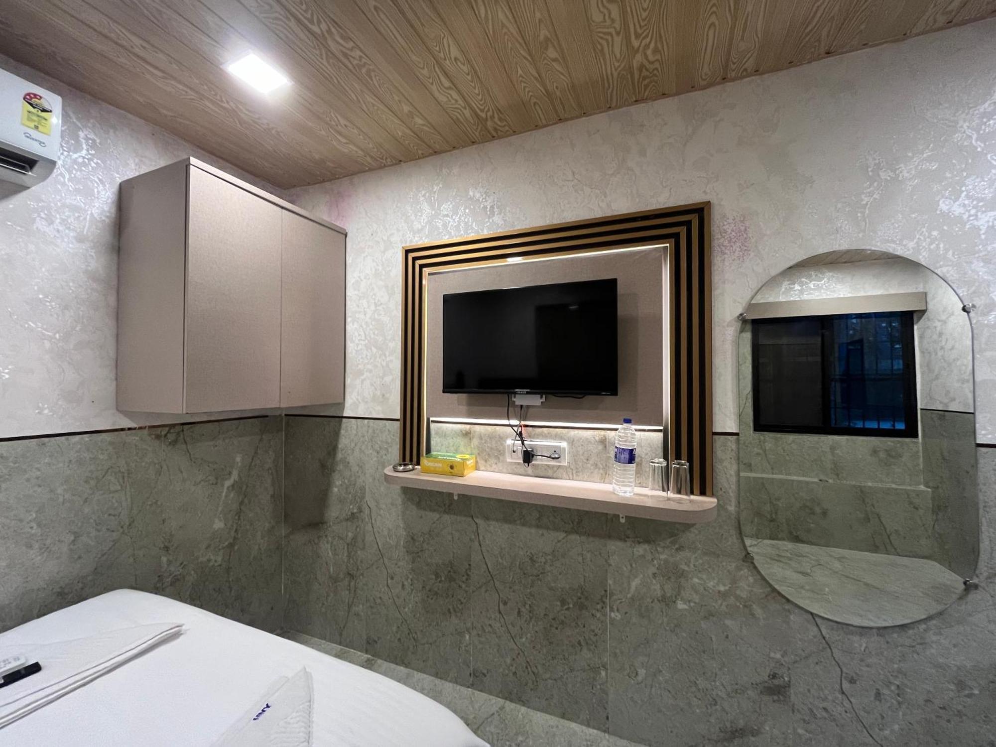 Hotel New York Mumbai