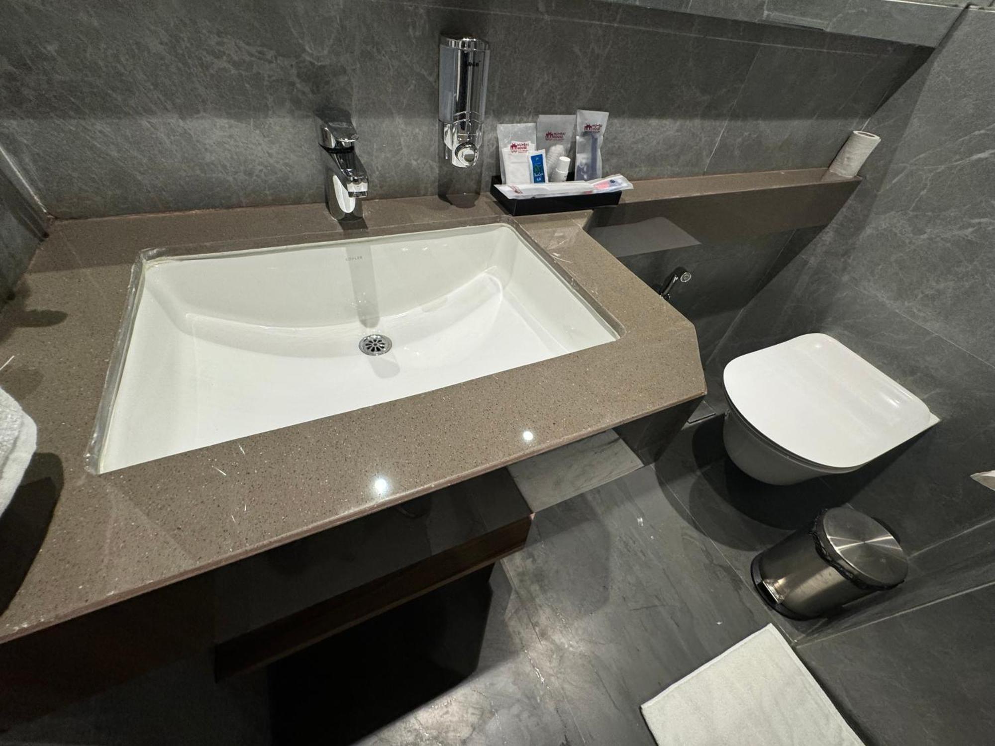 House Mindspace Malad Mumbai