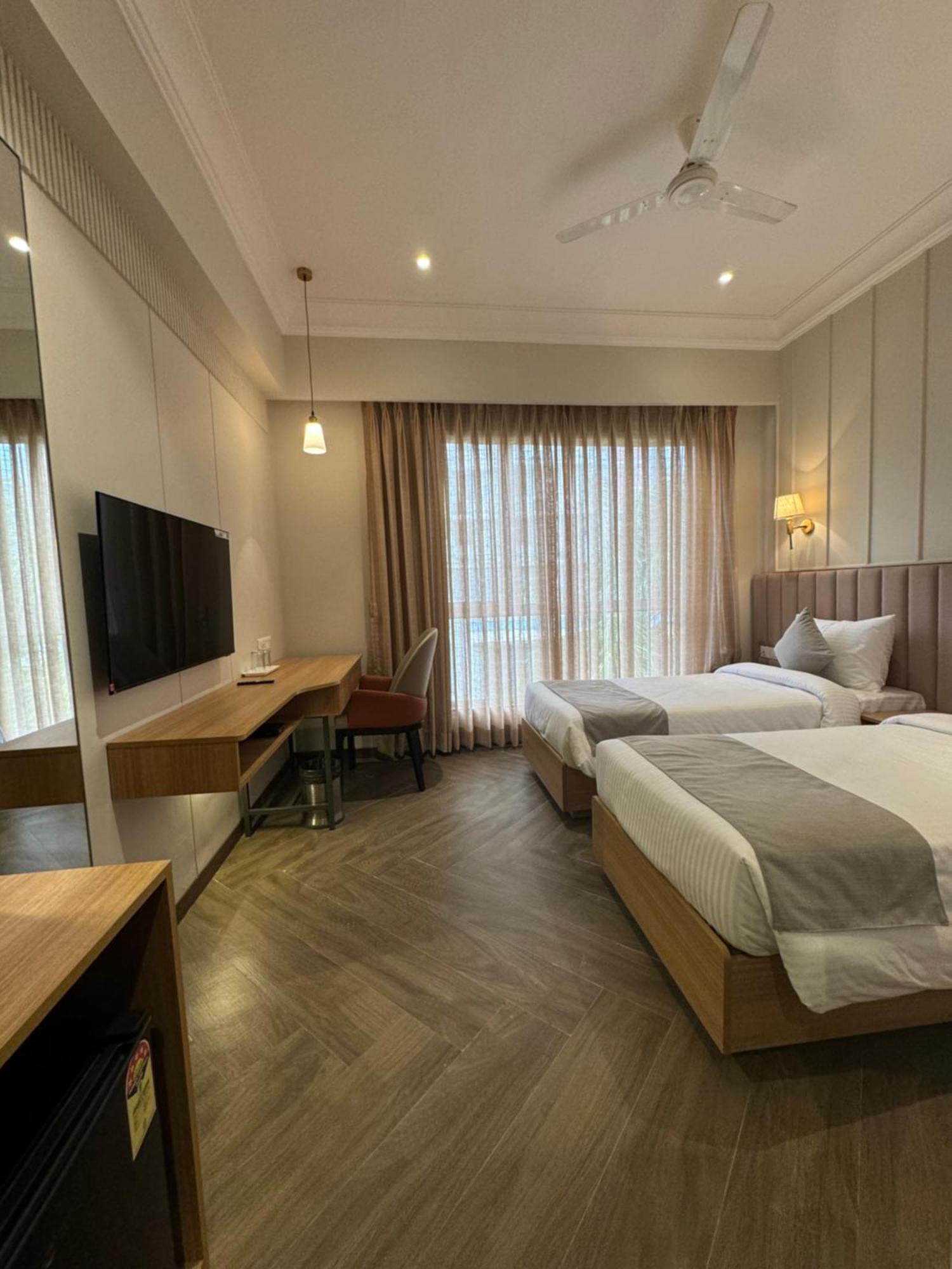 House Mindspace Malad Mumbai