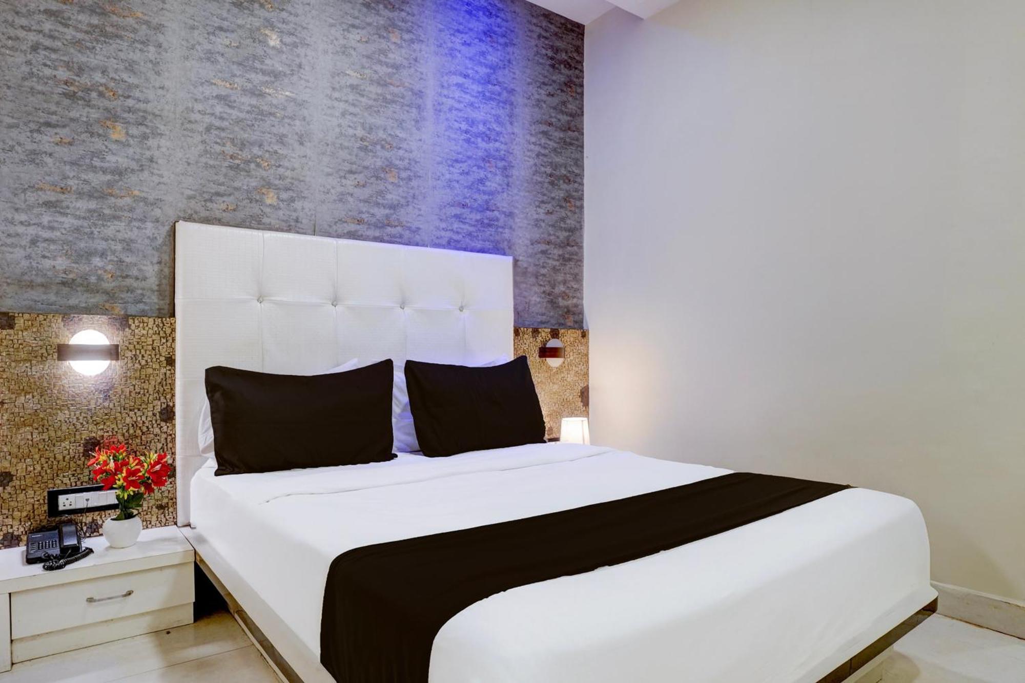 Hotel O Golden Star 4*