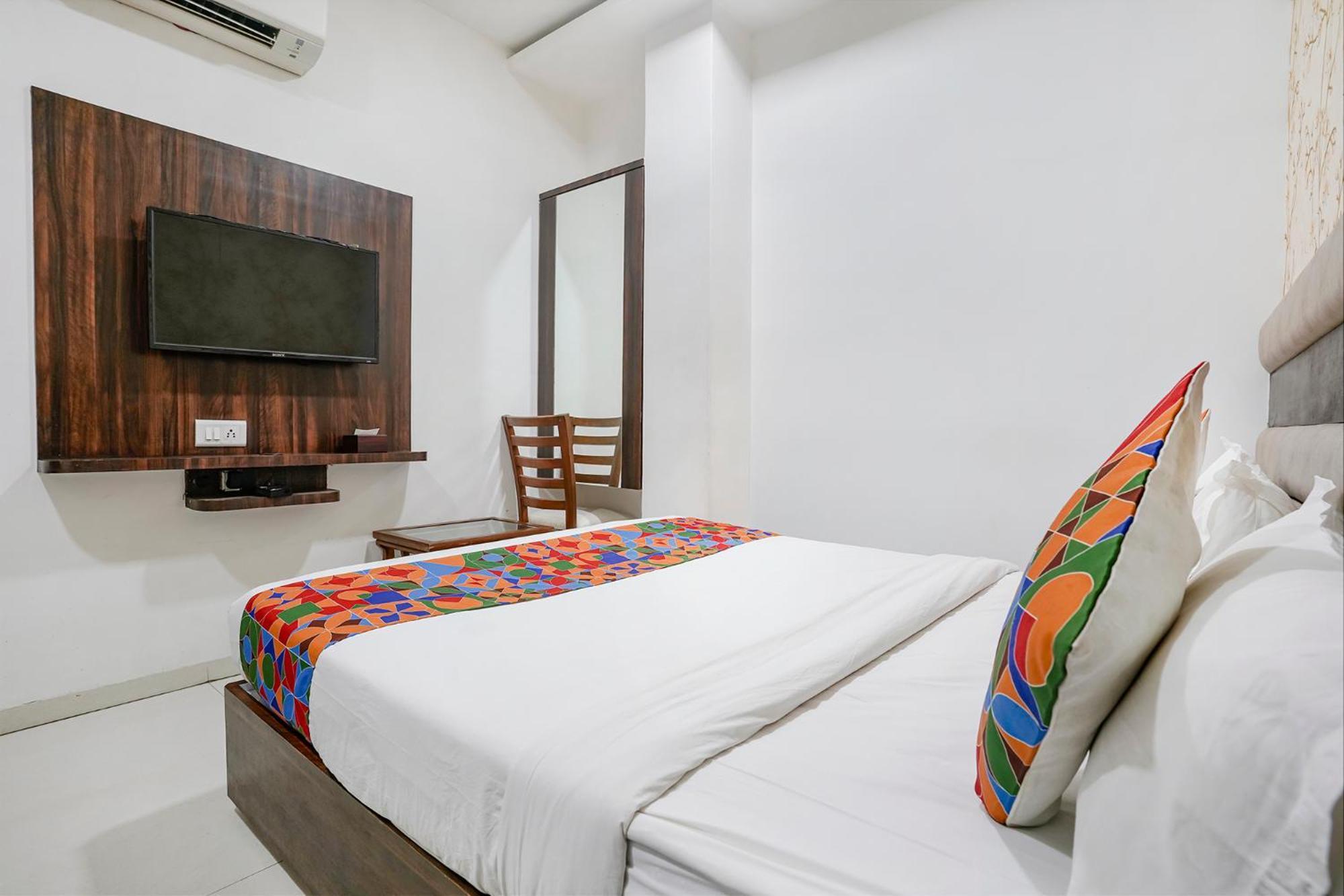 Fabhotel Elvis - Nr International Airport Hotel