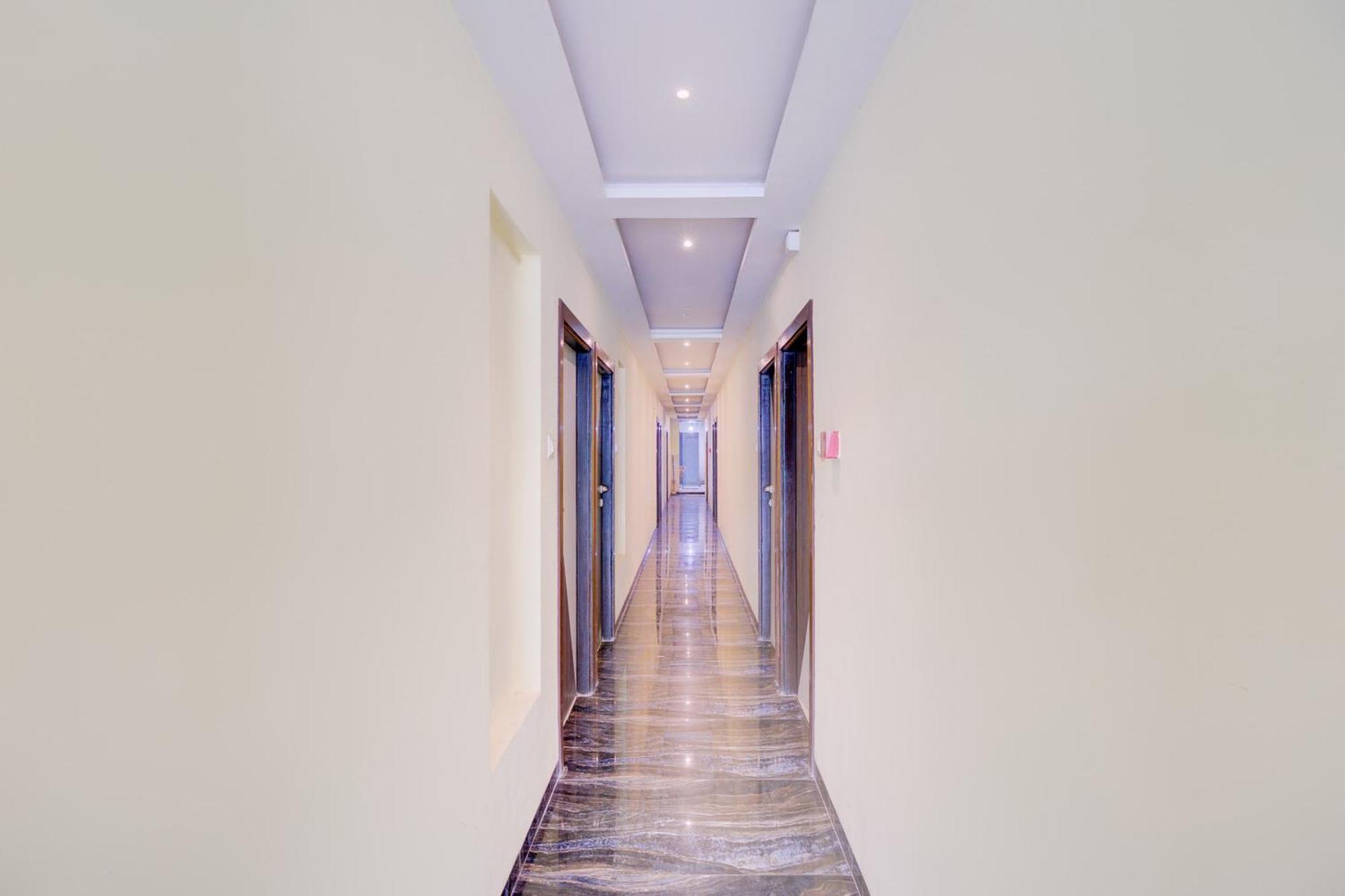 O Royal Orbit Hotel