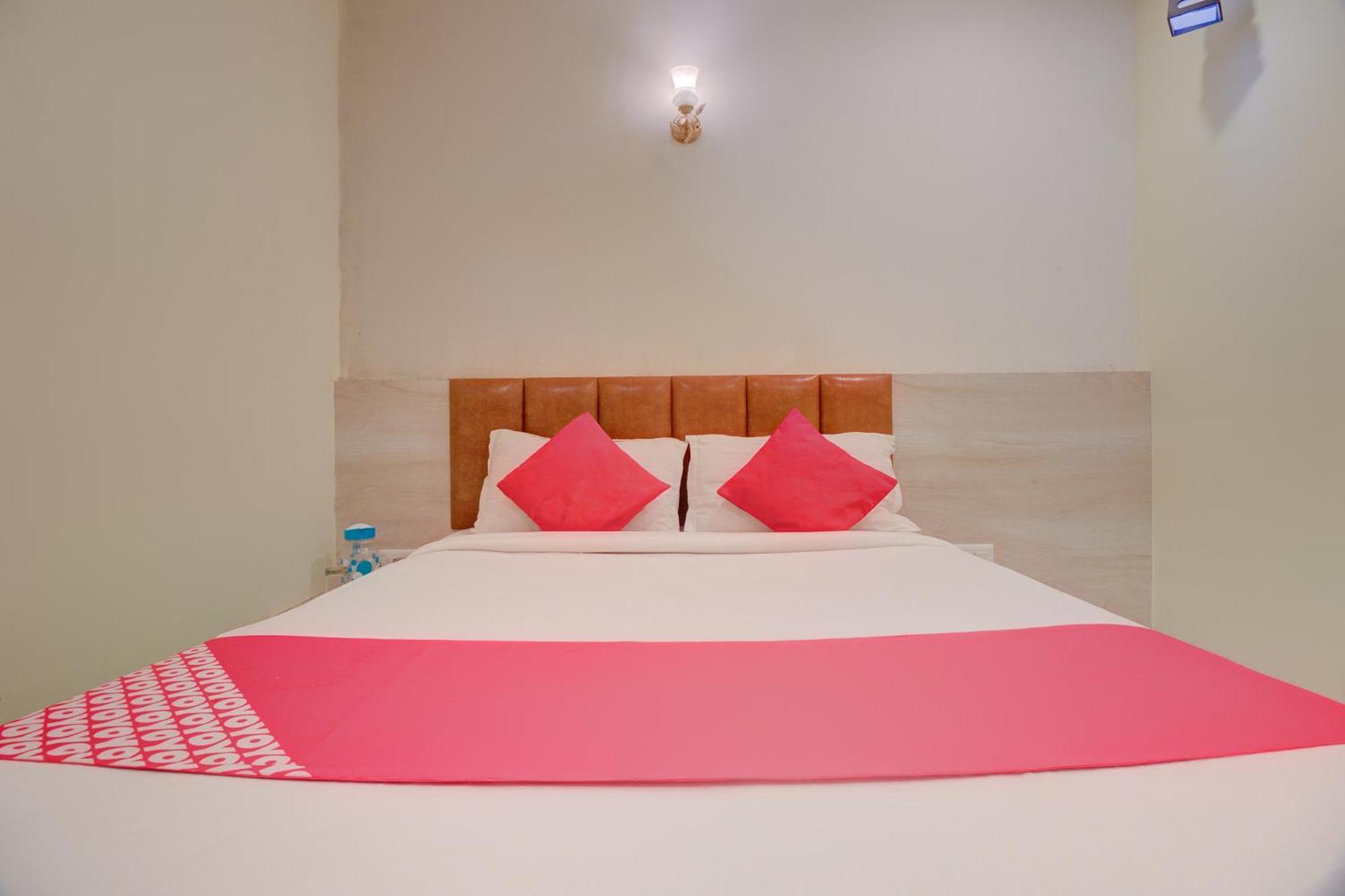 Hotel O Royal Orbit Mumbai