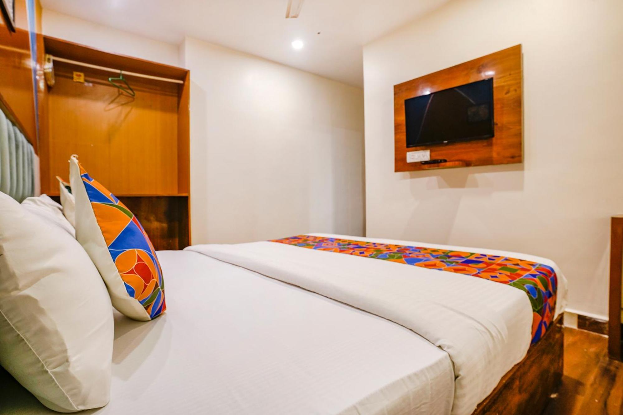 Hotel Fabhotel Twigo Mumbai