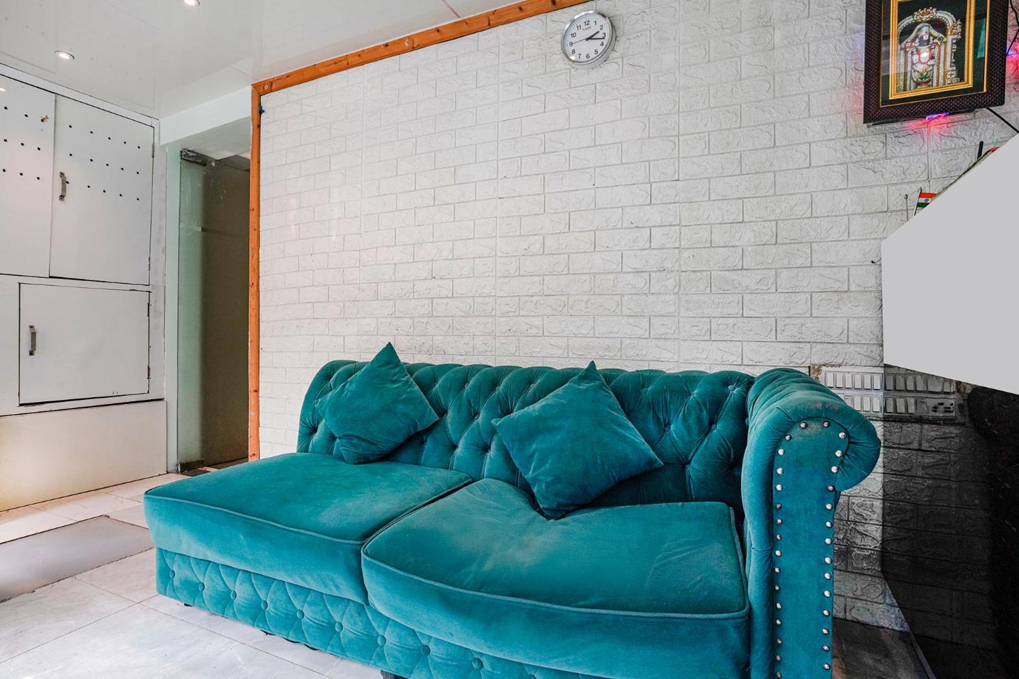 Hotel Fabhotel Twigo