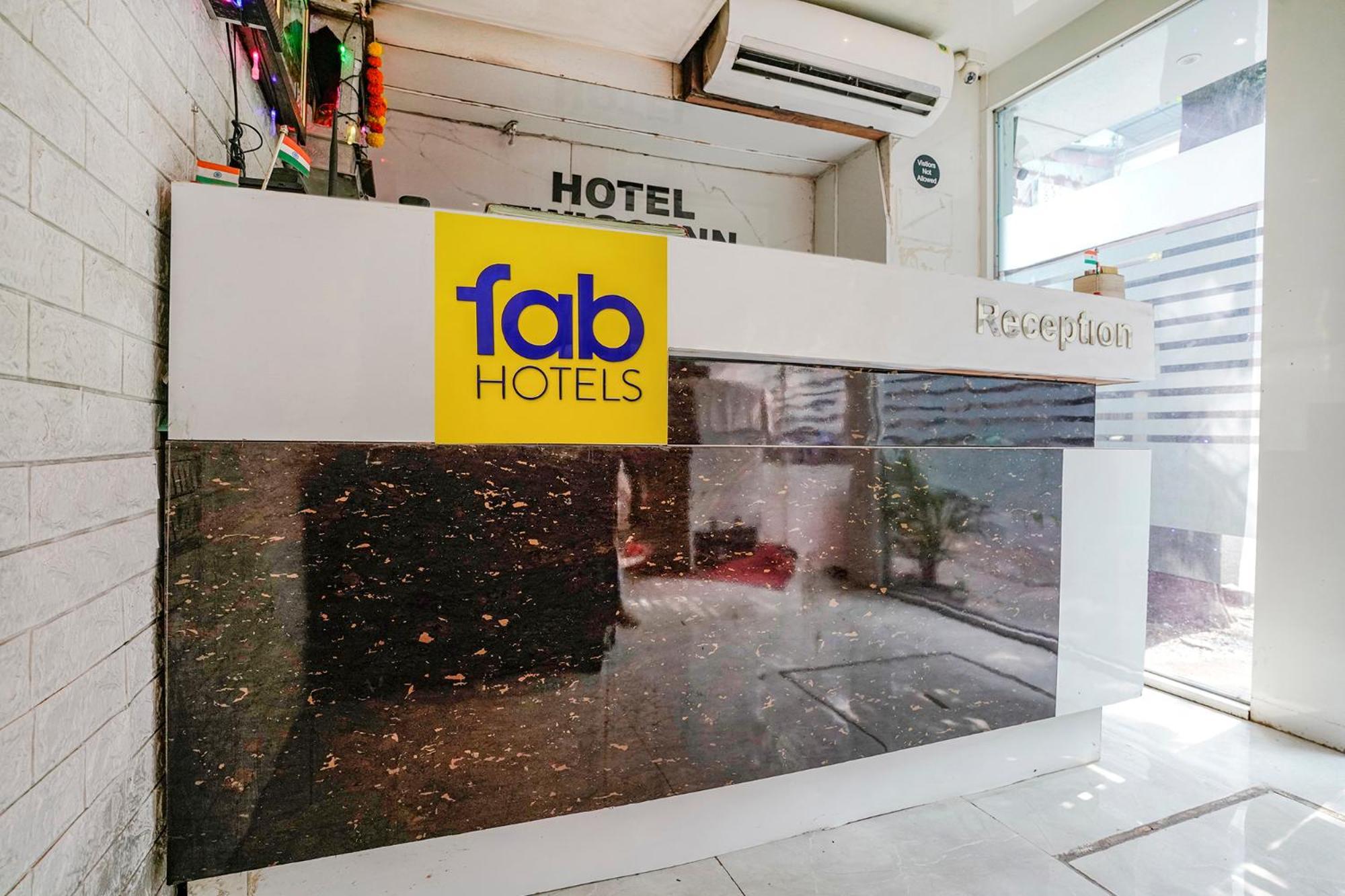 Hotel Fabhotel Twigo 3*