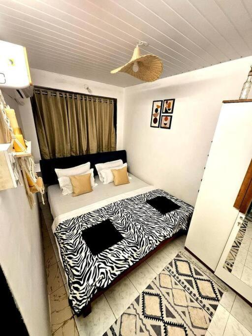 The Pali Nook, Cozy Bandra Escape Mumbai