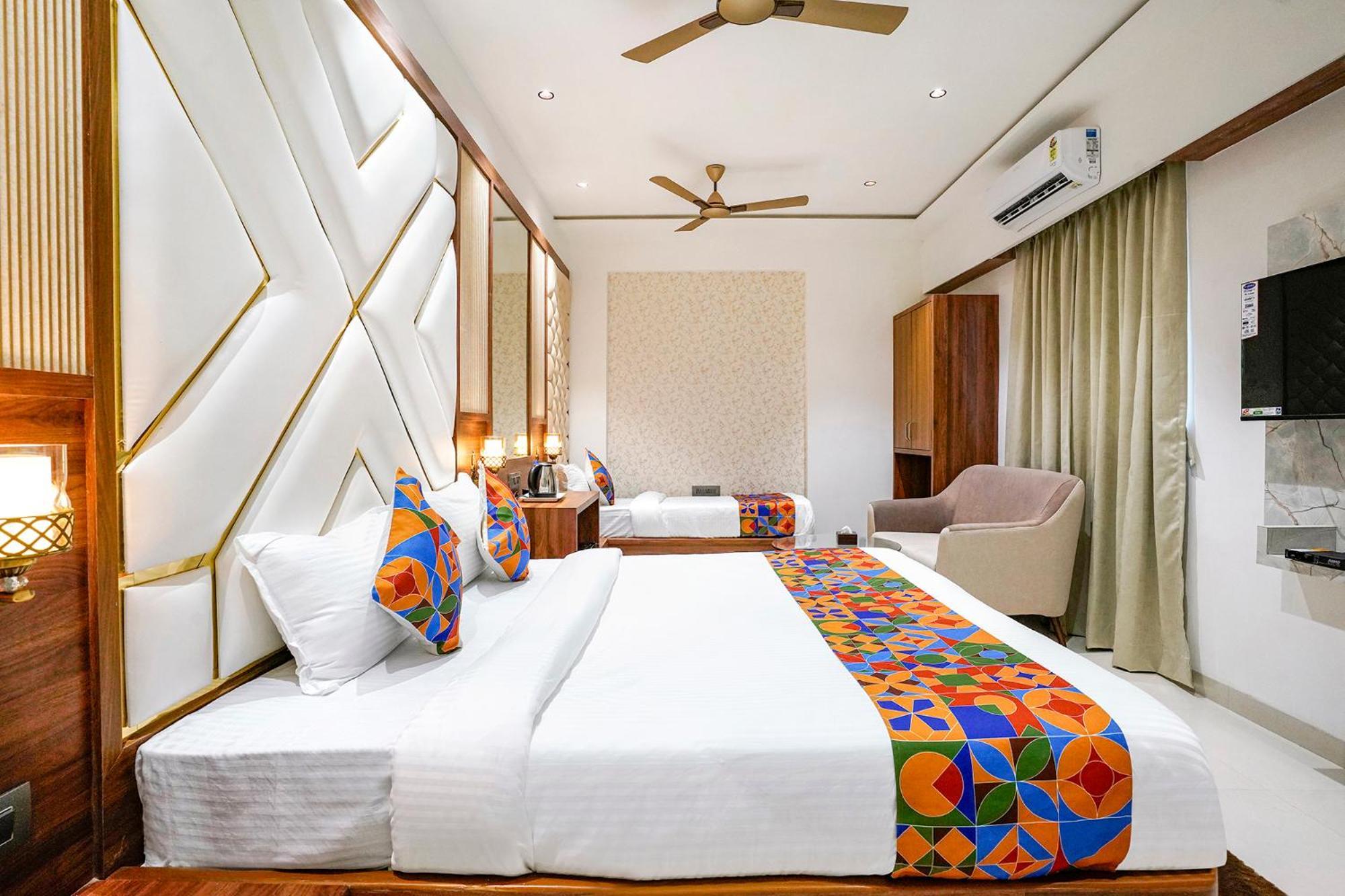 Hotel Fabhotel Status Residency Mumbai