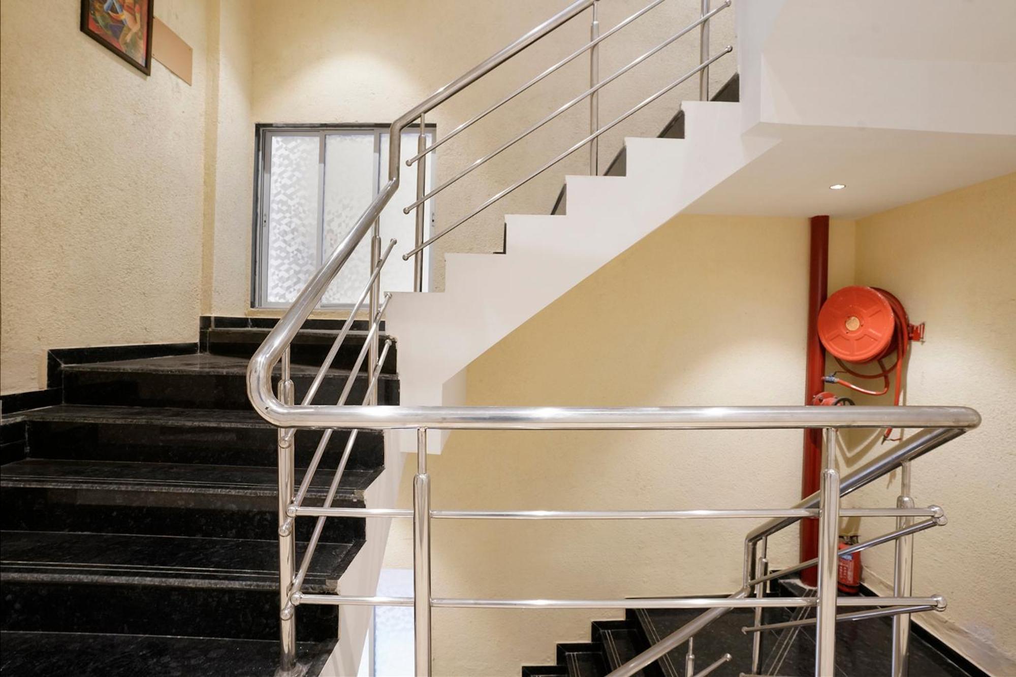 Fabhotel Status Residency