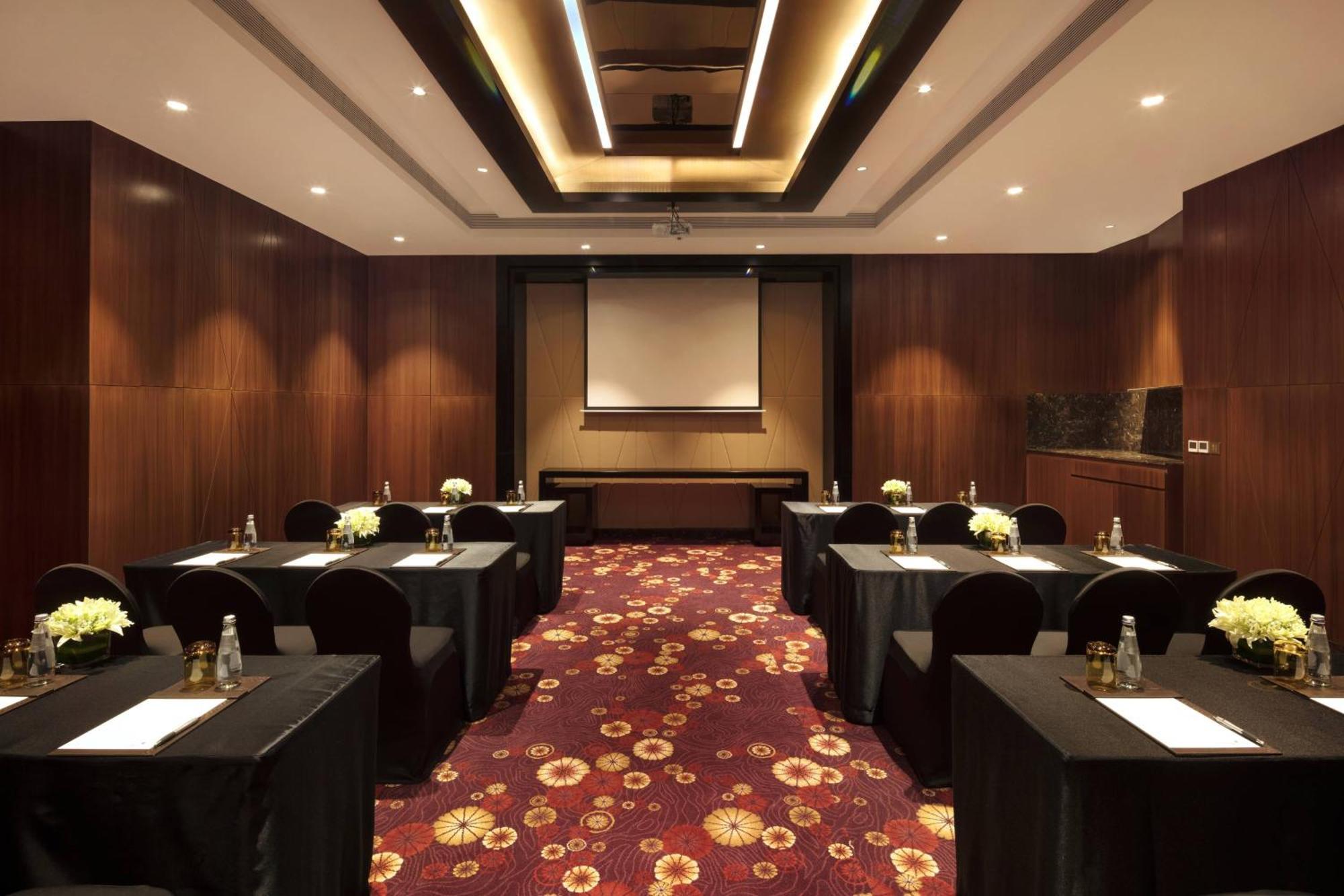 Hotel Jw Marriott Sahar Airport Mumbai