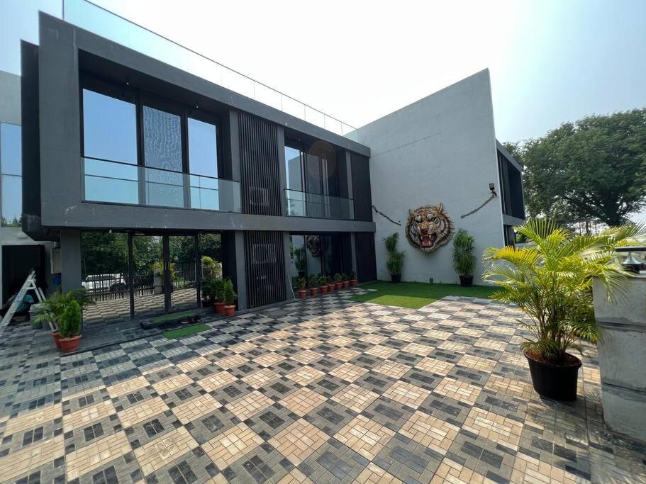 Villa Stayhaven Starmount 4bhk & Pool