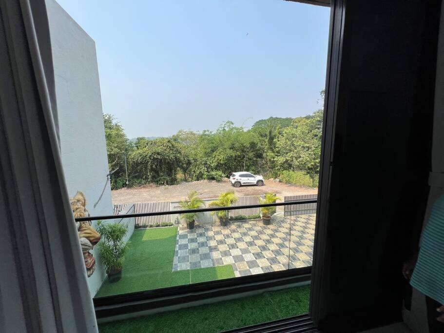 Stayhaven Starmount 4bhk & Pool *