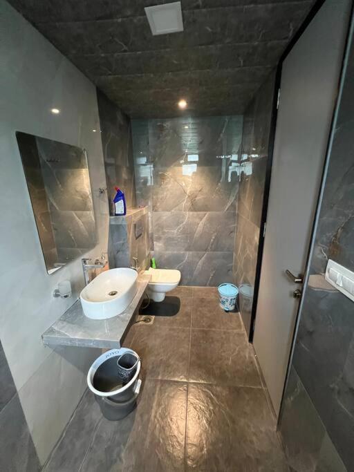 Villa Stayhaven Starmount 4bhk & Pool Mumbai