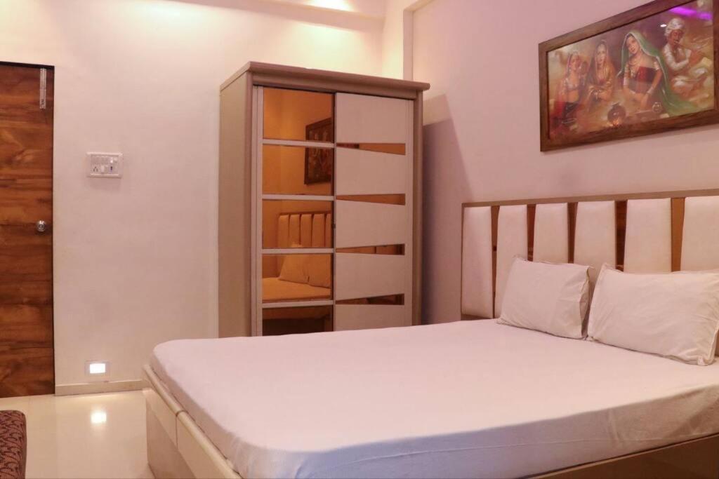 Stayhaven Aqua With Pvt Theatre & Pool * Mumbai
