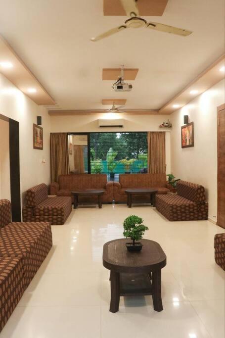 Stayhaven Aqua With Pvt Theatre & Pool Villa Mumbai