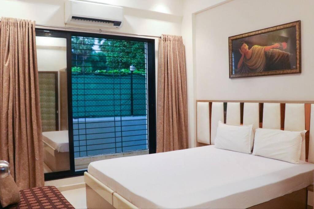 Villa Stayhaven Aqua With Pvt Theatre & Pool Mumbai
