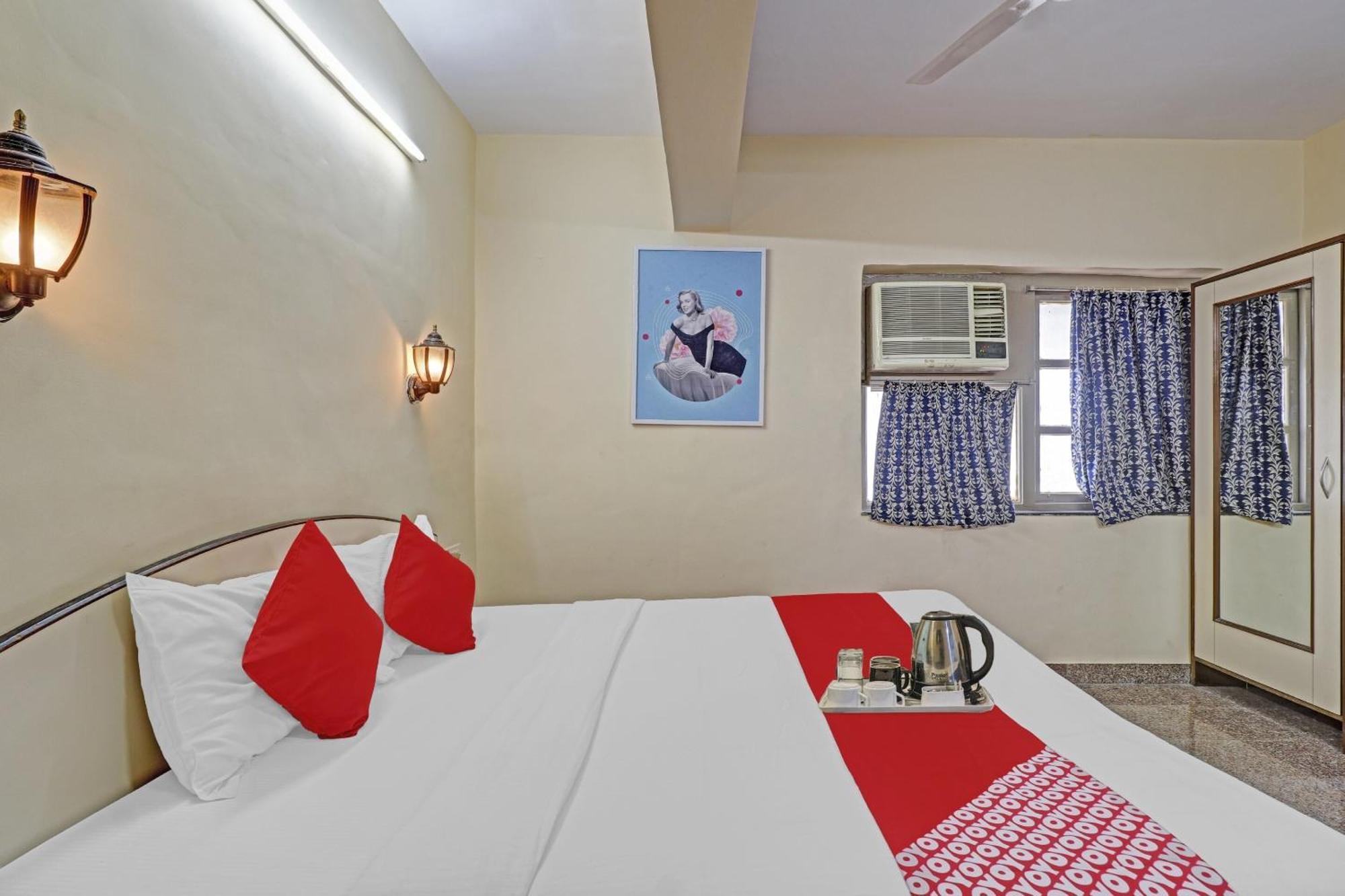 Hotel Super O Rajdoot Near Phoenix Palladium 3*