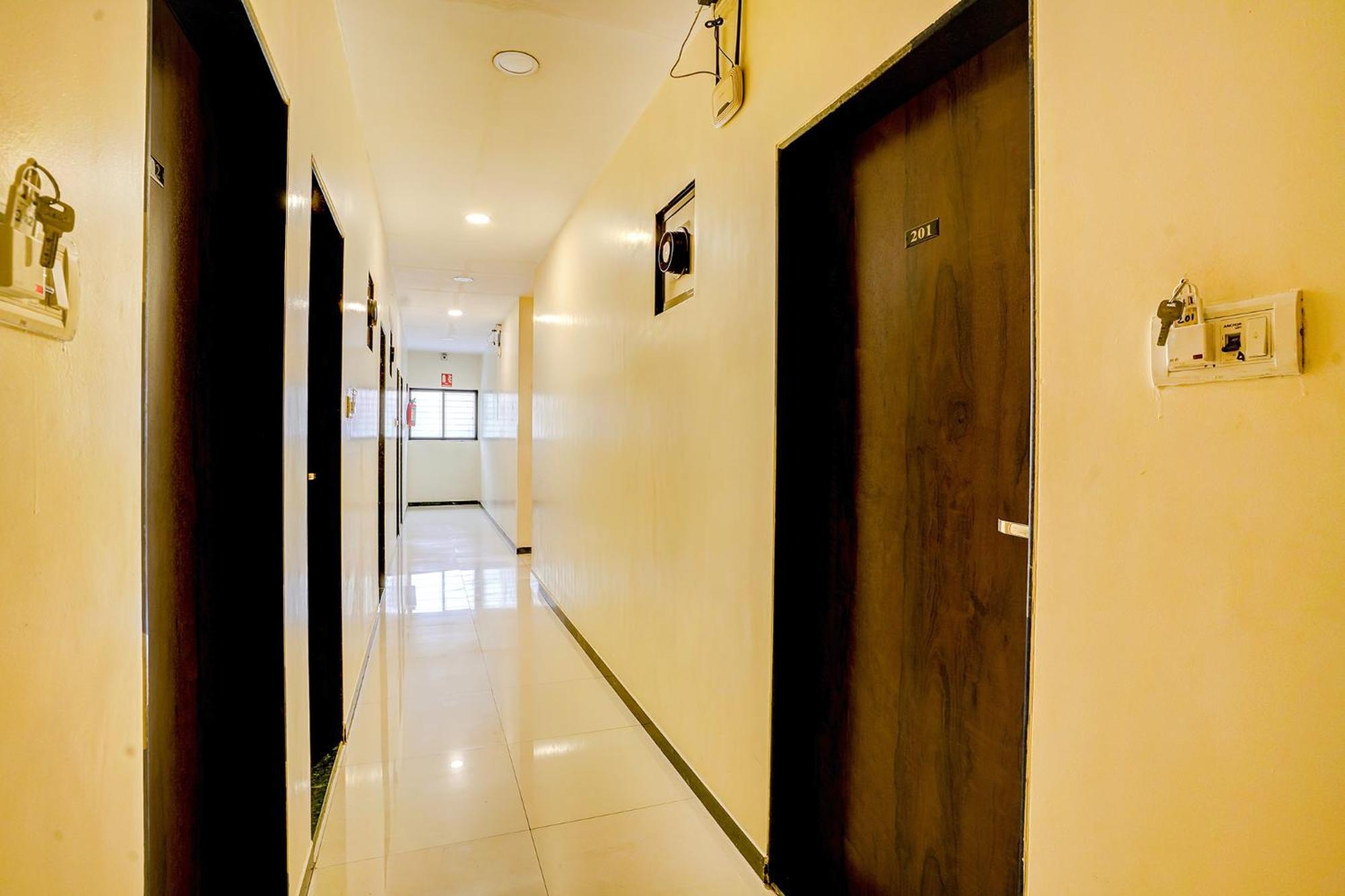 Fabexpress Prakash - Nr International Airport 3* Mumbai