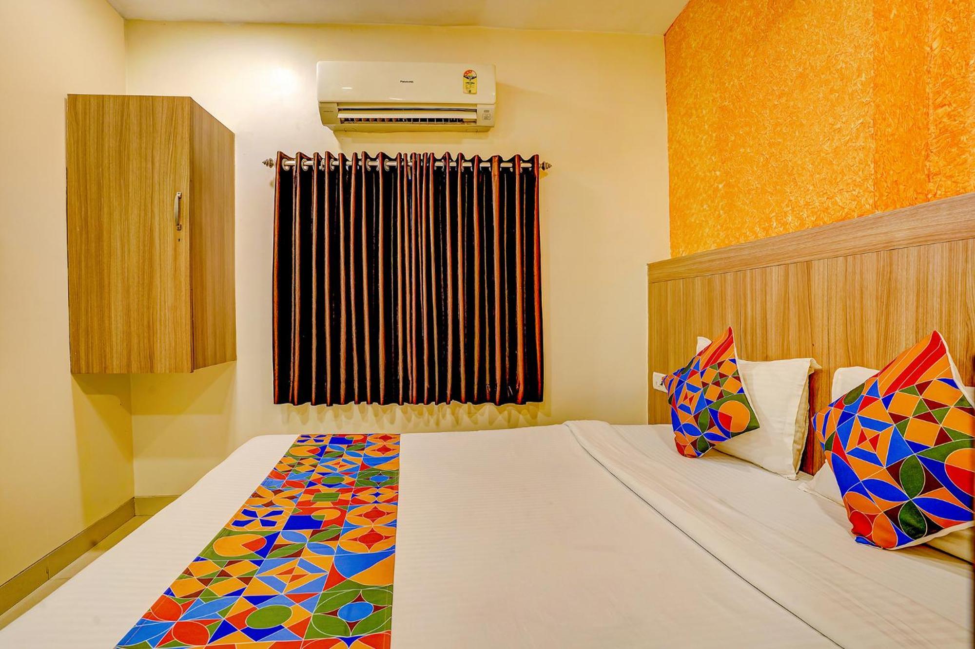 Fabexpress Prakash - Nr International Airport 3* Mumbai