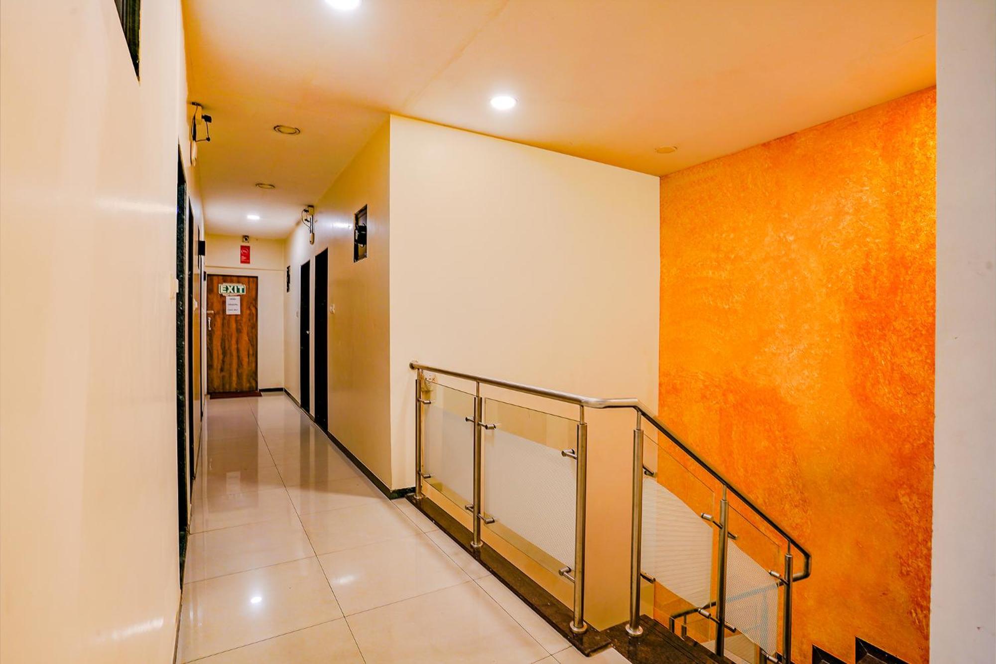 Hotel Fabexpress Prakash - Nr International Airport Mumbai