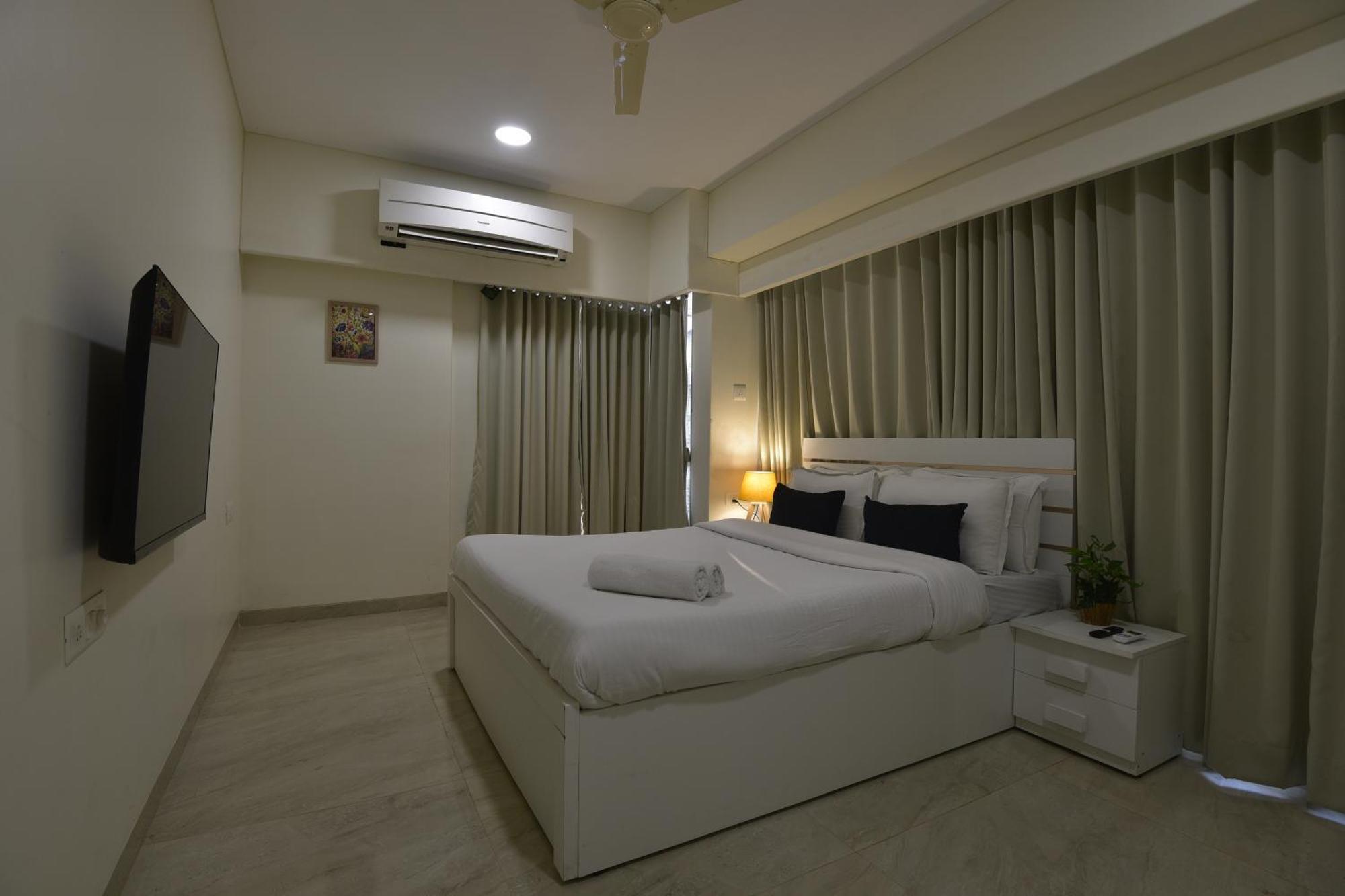 Hotel Hsquare Utopia Mumbai