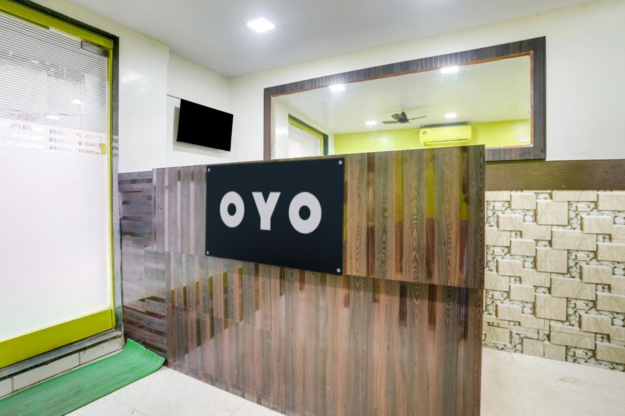 O Om Sai Palace 3*