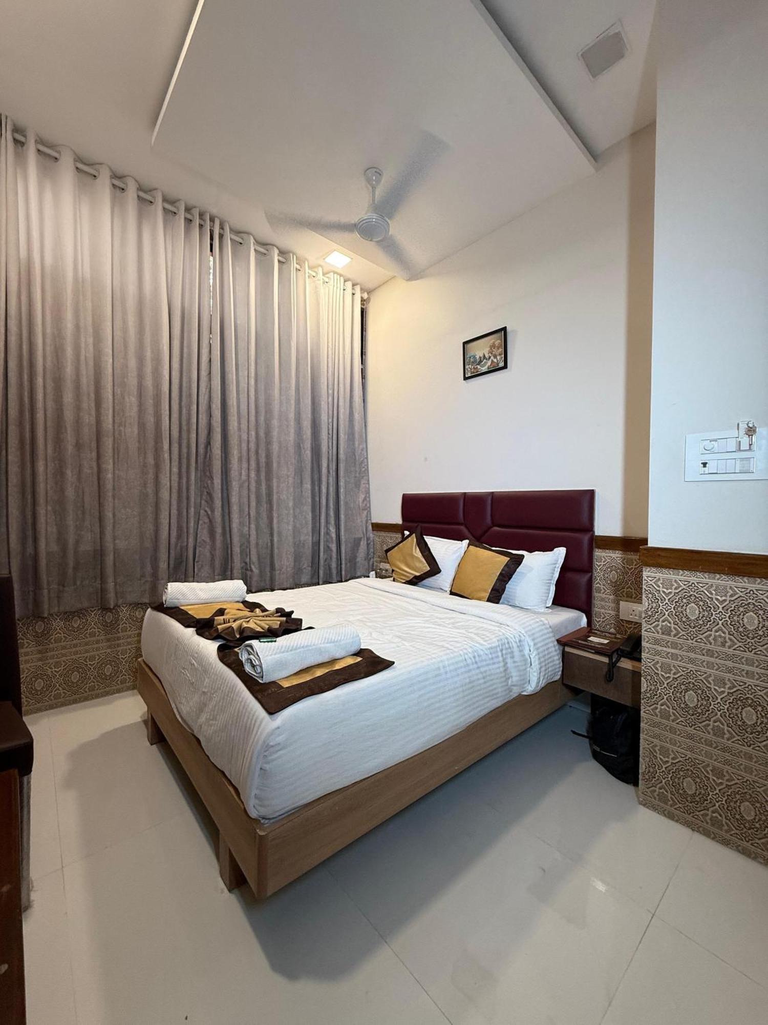 Royal Palace Hotel *
