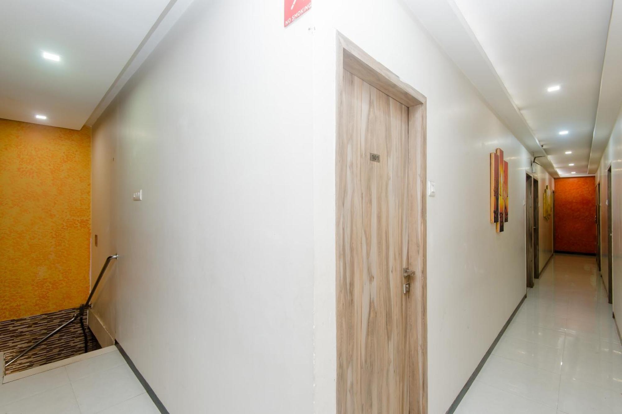 Hotel O Blue Pearl Residency Near Chhatrapati Shivaji International Airport Mumbai