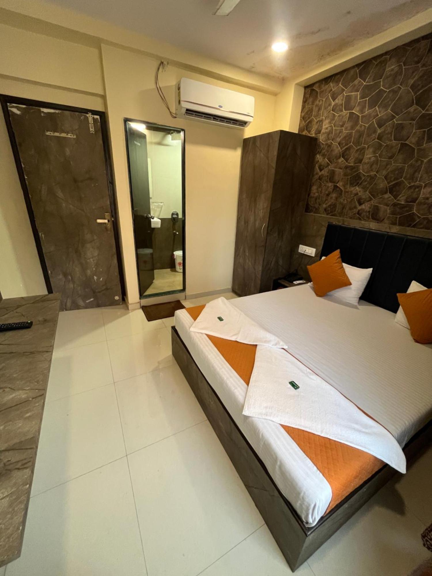 Grand Bella 2* Mumbai