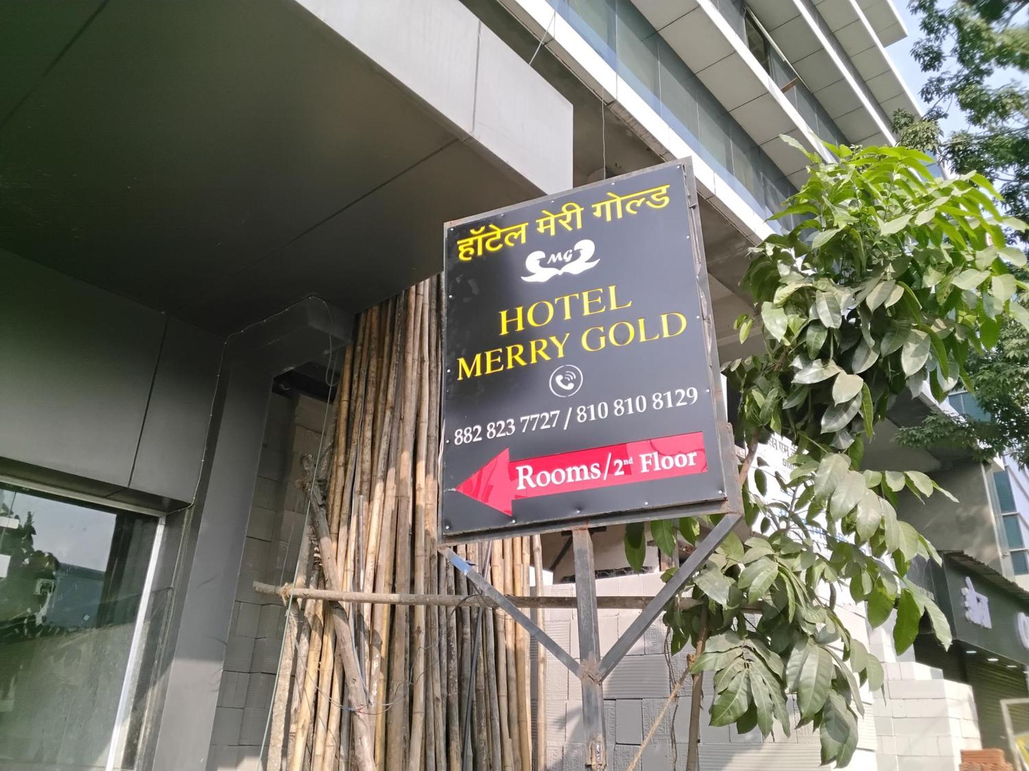 Merry Gold Hotel *