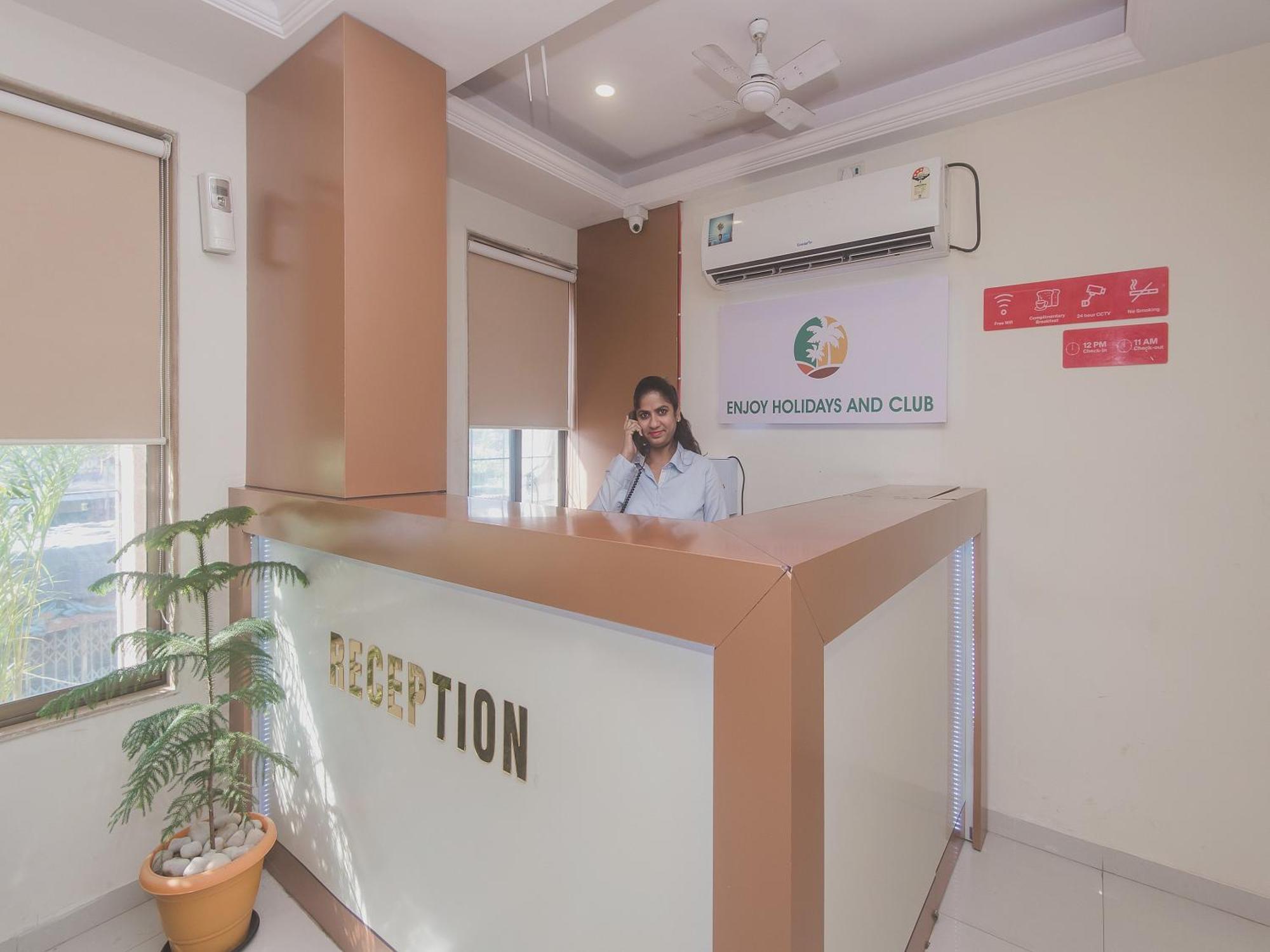 Capital O Orbit Near Infiniti Mall Hotel 3*