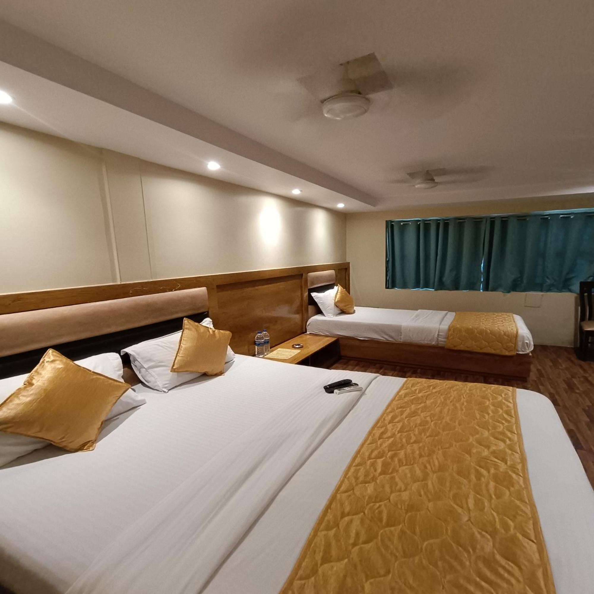 Rk Hotel-near Grant Road Railway Station 2* Mumbai