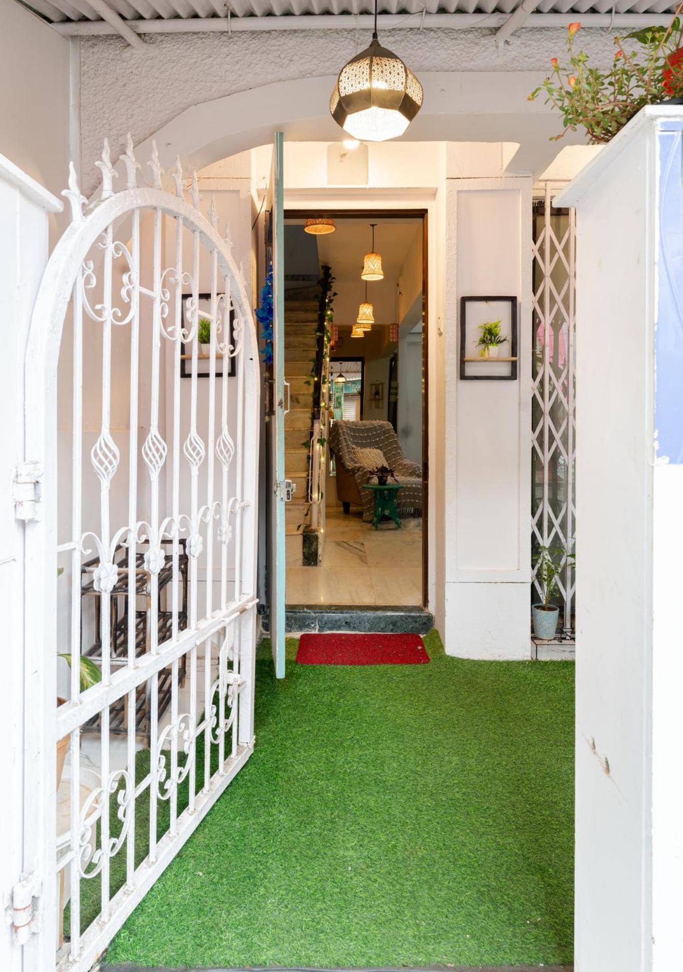 Bollywood Boulevard Independent Villa *
