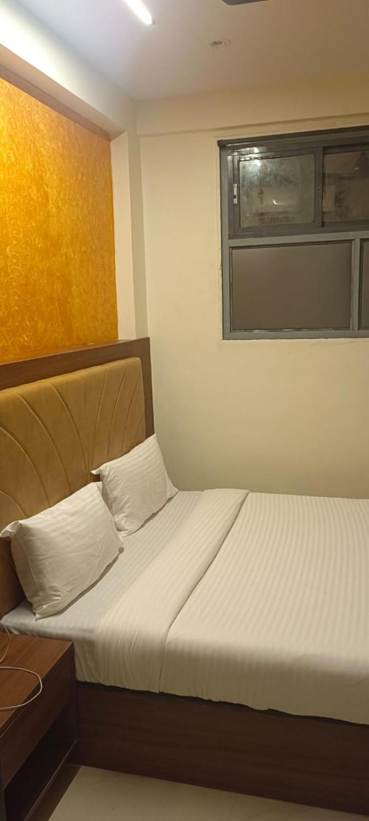 Le West Near Exhibition Center 3* Mumbai