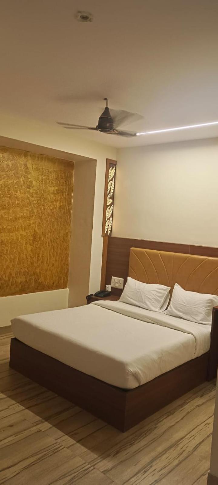 Le West Near Exhibition Center Hotel Mumbai
