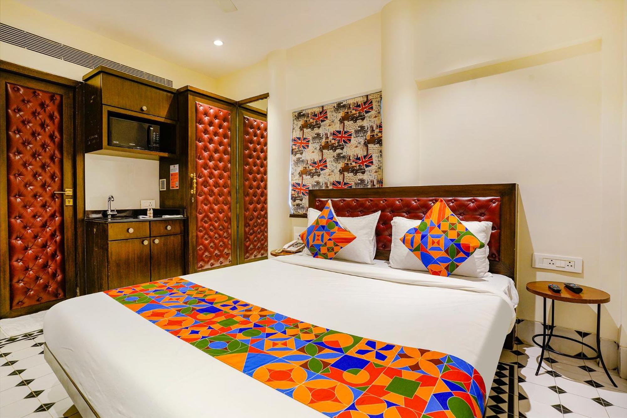 Fabhotel Corporate Vakola, Santacruz East