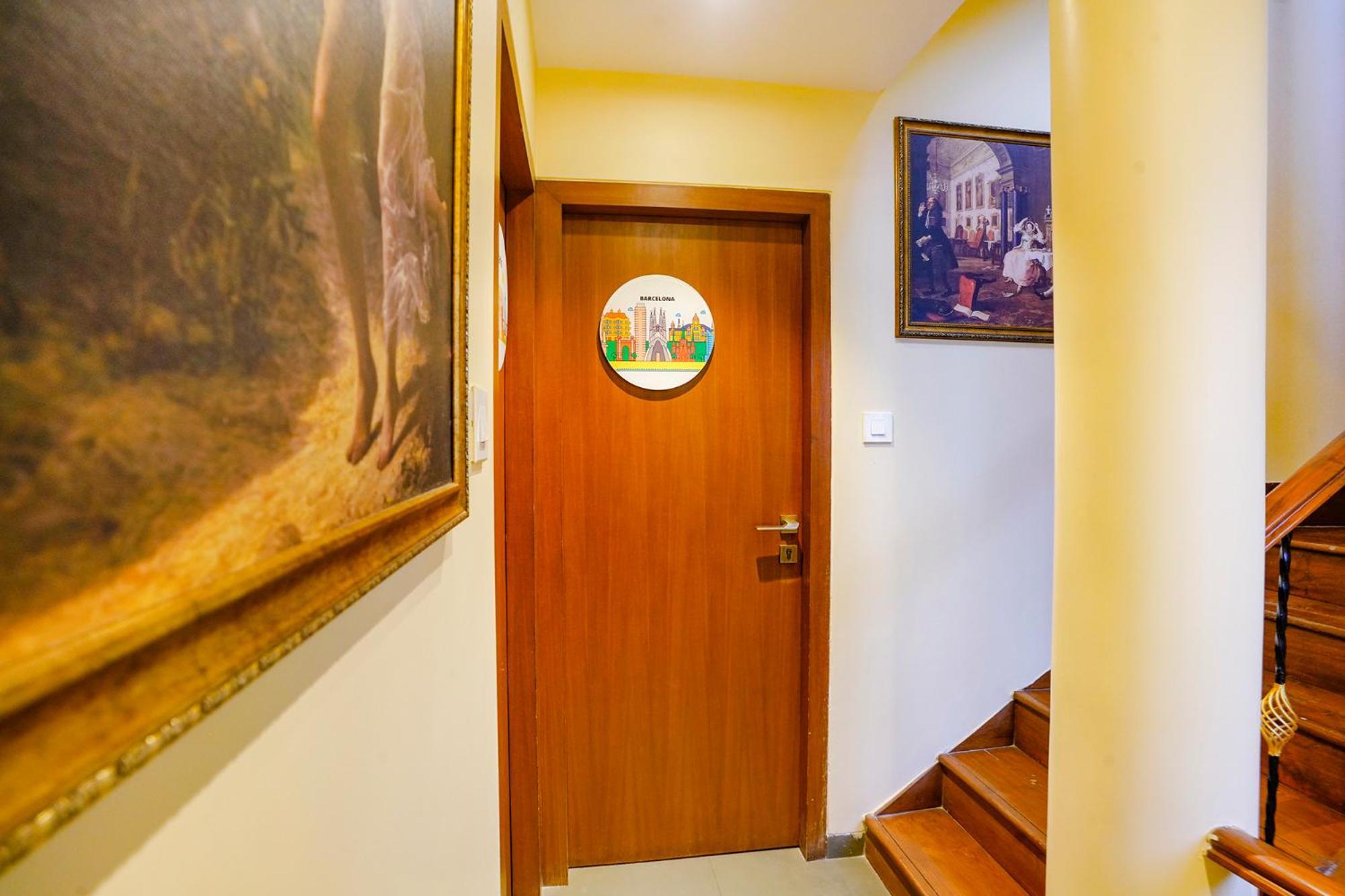 Fabhotel Corporate Vakola, Santacruz East