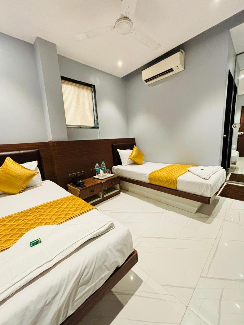 Glitz Powai - Nr Iit Hotel *