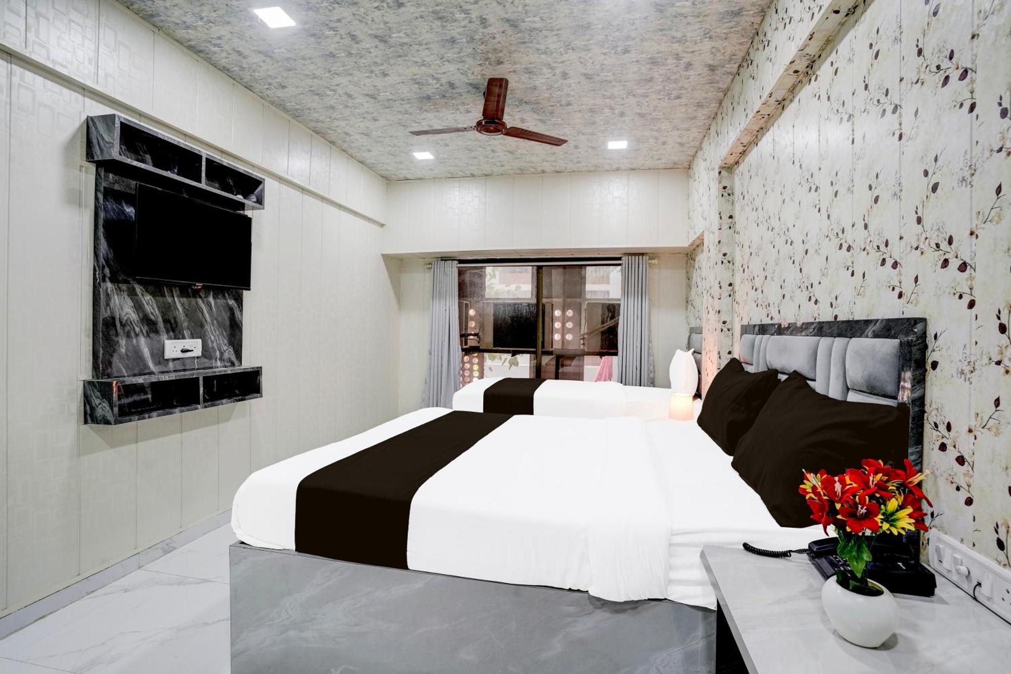 Hotel O Hans Residency 3*