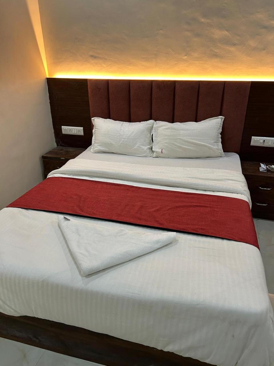 Guest house Surya Grand Mumbai